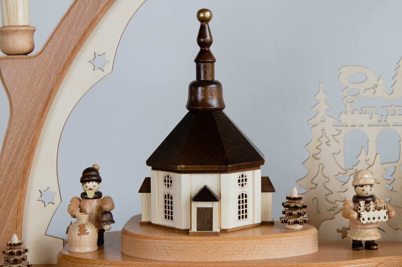 Holz Schwibbogen Kirche & Weihnacht Lenk&Sohn 41136 10flg. 66x43cm