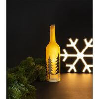 Deko-Flasche-aus-Glas-mit-LED-Lichterkette-und-Wald-Design